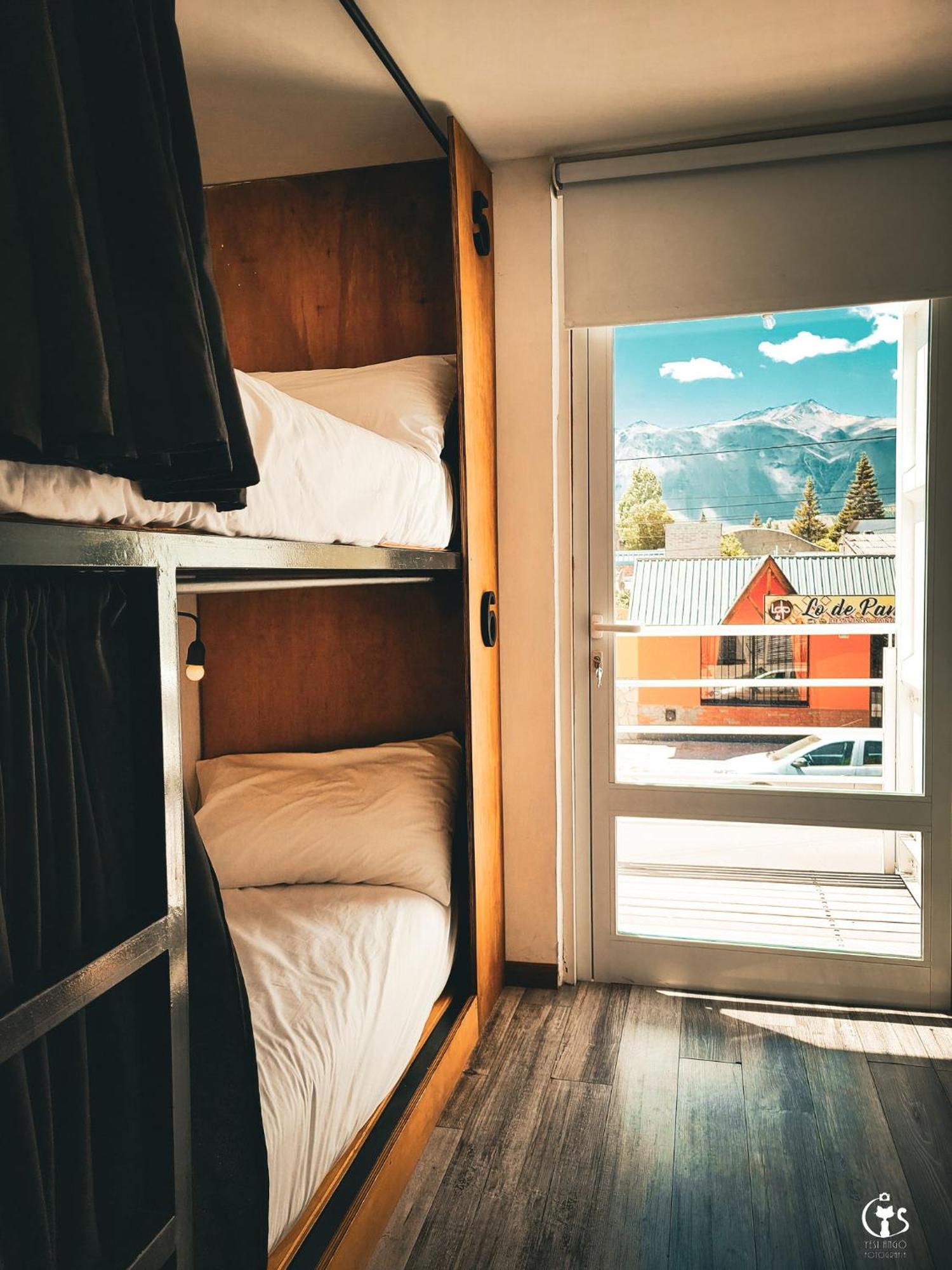 Dormis Aca Otel Esquel Dış mekan fotoğraf