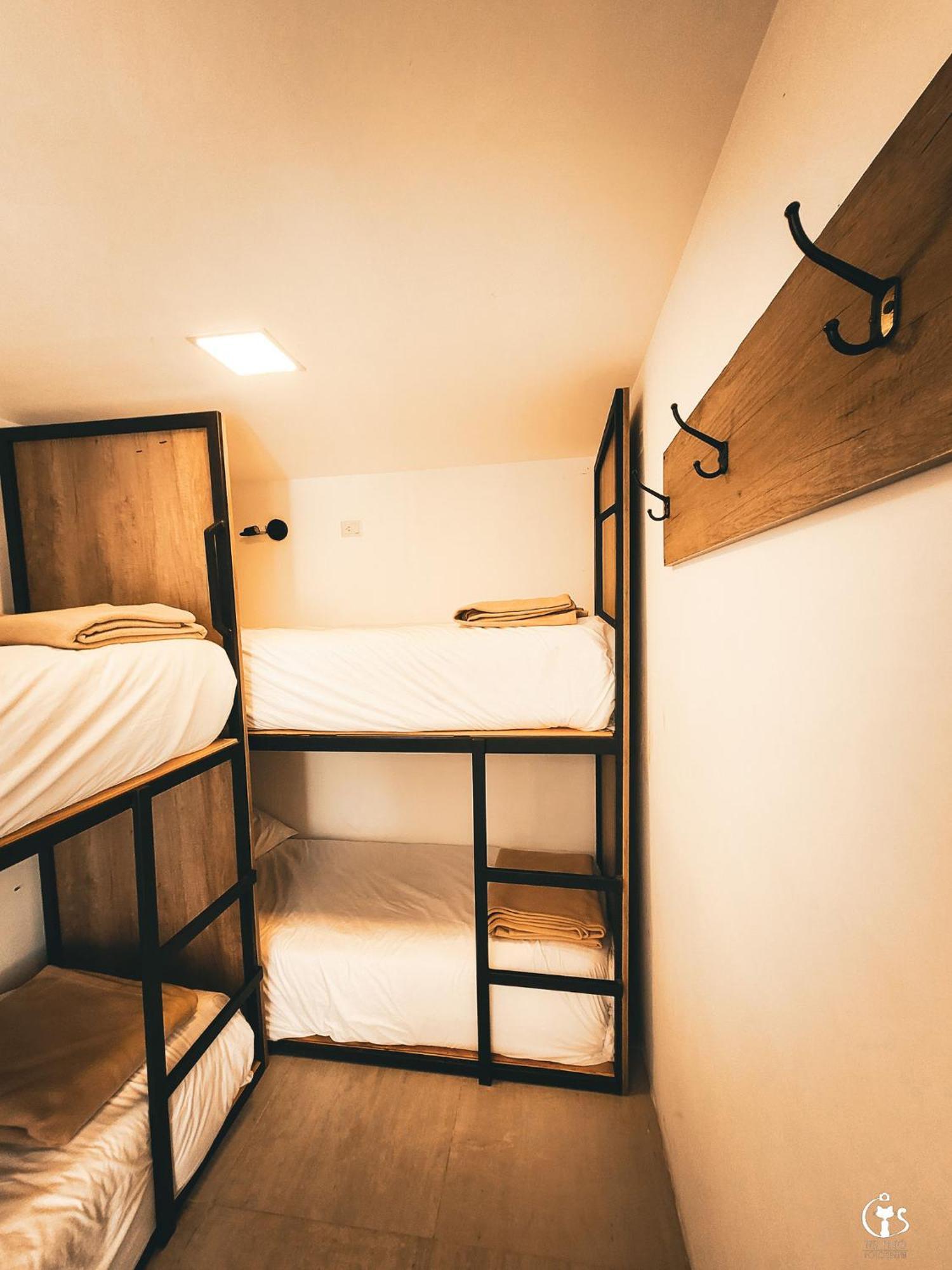 Dormis Aca Otel Esquel Dış mekan fotoğraf