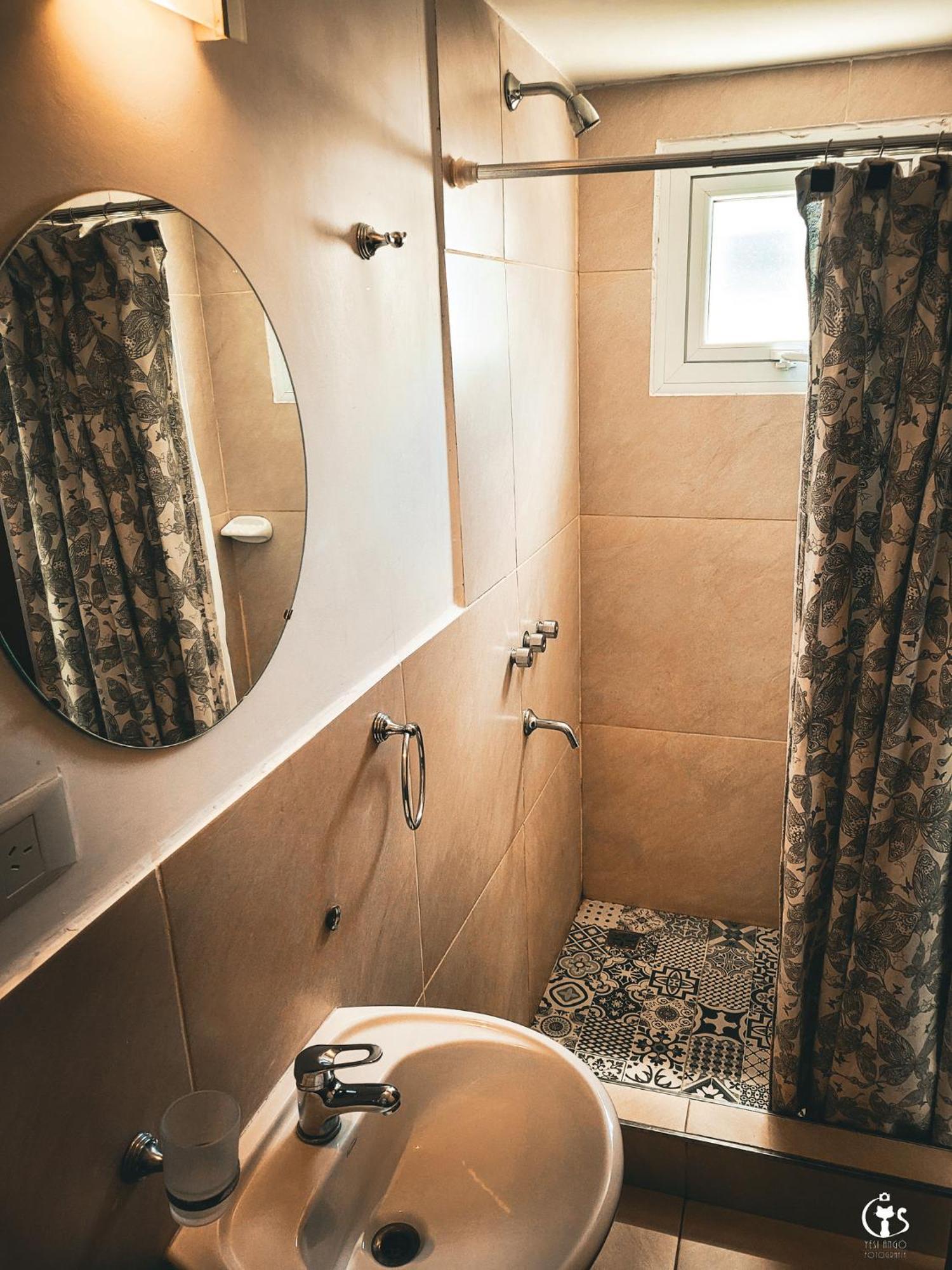 Dormis Aca Otel Esquel Dış mekan fotoğraf