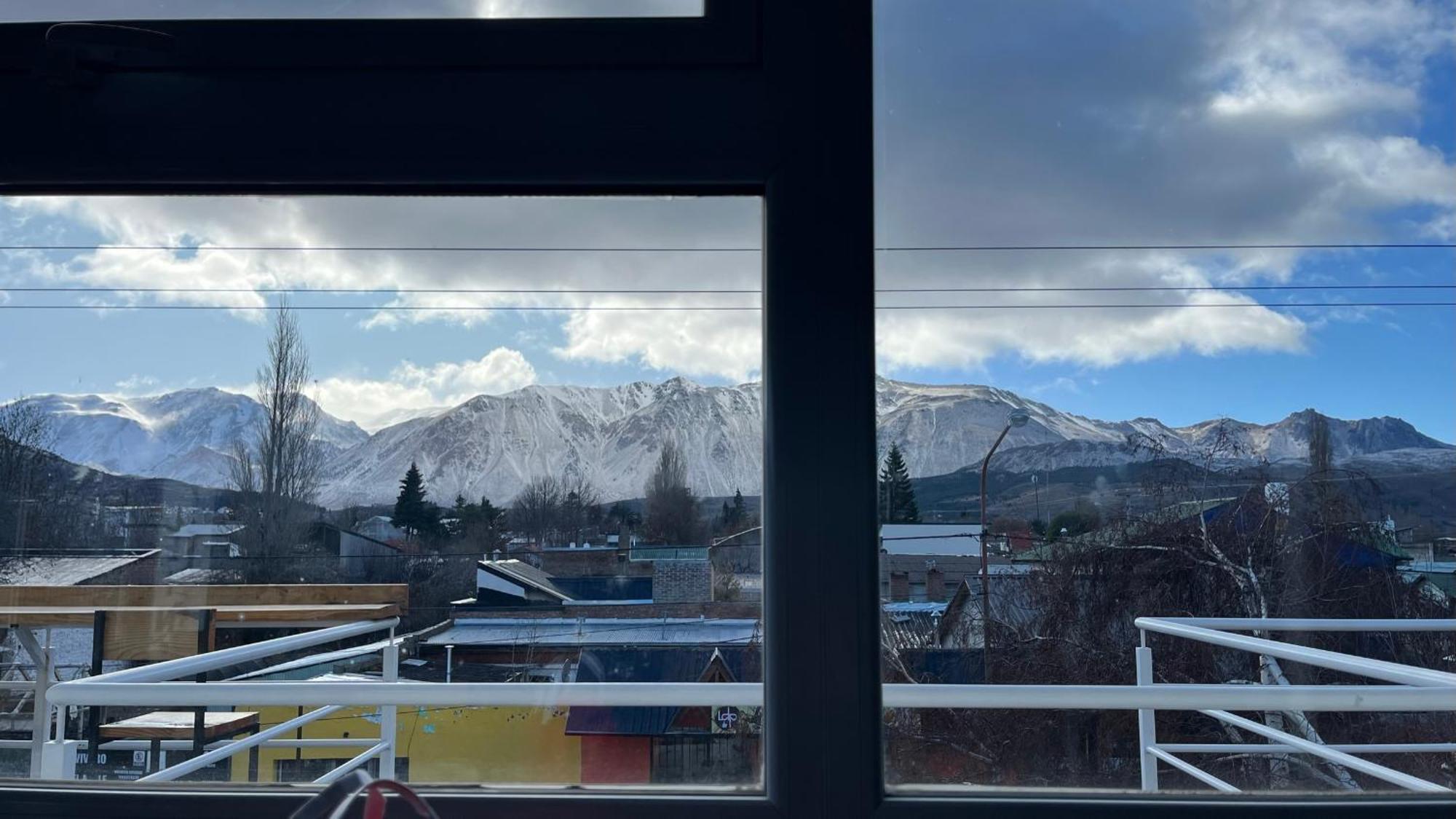 Dormis Aca Otel Esquel Dış mekan fotoğraf